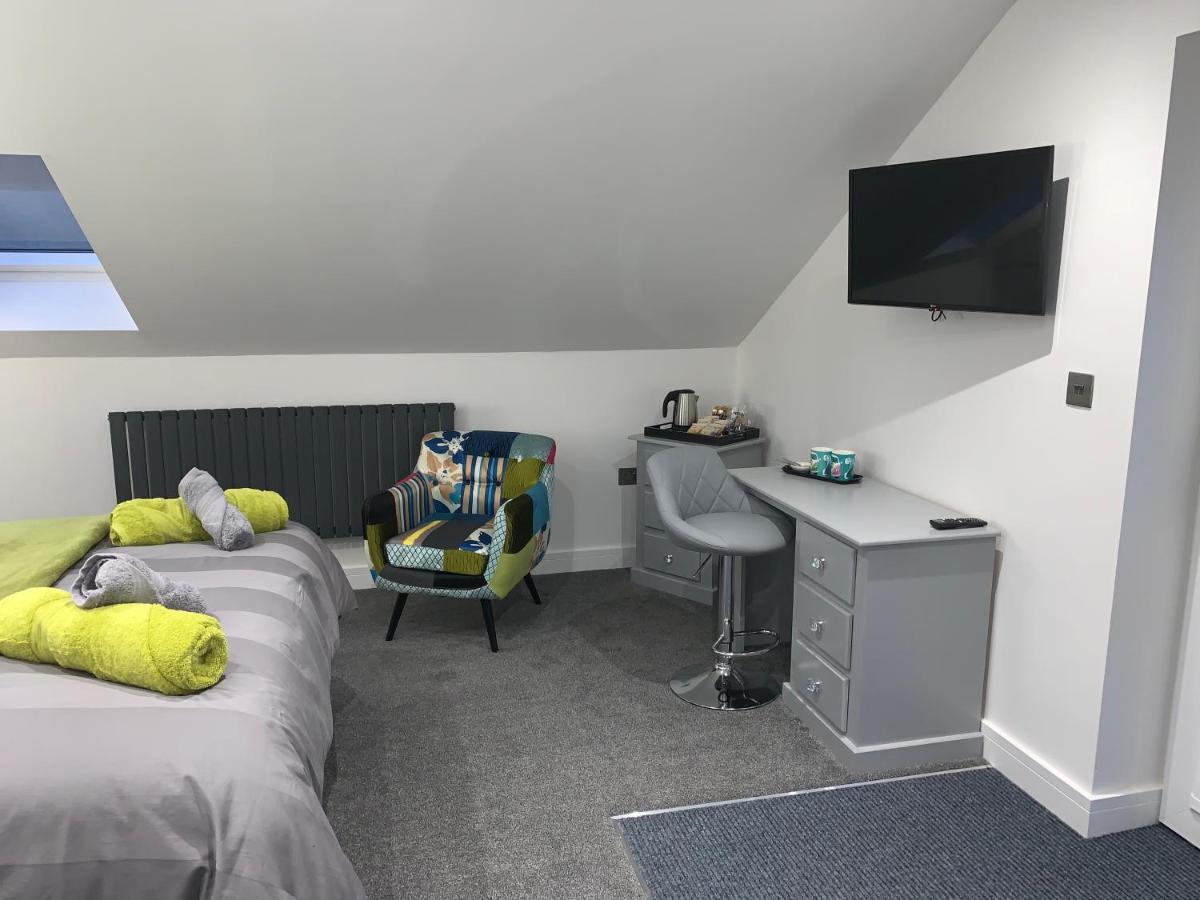 Rosemary House Brs Airport Accommodation Winford Exterior foto